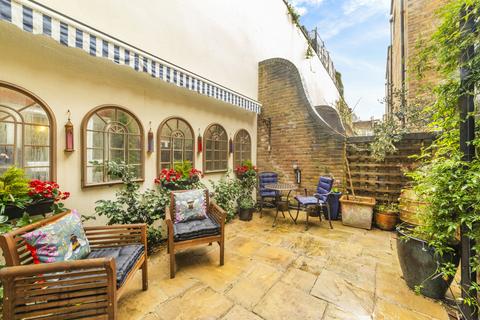 4 bedroom mews for sale, Conduit Mews, Paddington, London