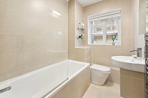 2 bedroom flat for sale, Strutton Court, Great Peter Street, London, SW1P