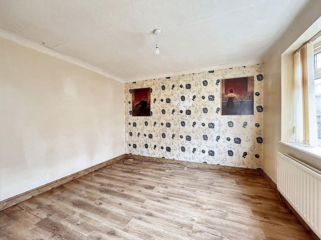 Oak Road, Easington, Peterlee, Durham, SR8 3HU 2 bed semidetached house for sale £64,995