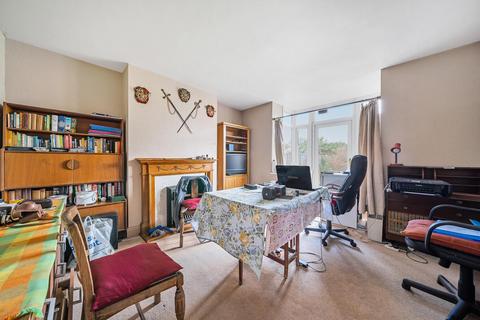 153 Bourne Vale, Bromley, BR2 7NY