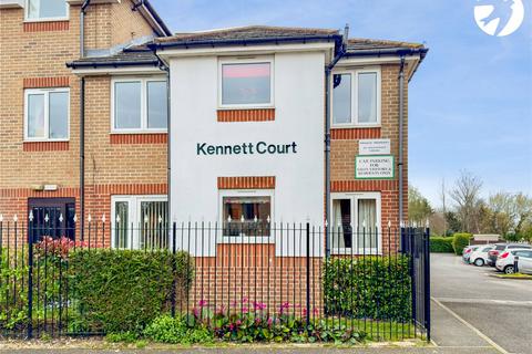 1 bedroom flat for sale, Kennett Court, Oakleigh Close, Swanley, Kent, BR8