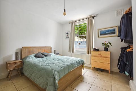 2 bedroom flat for sale, Liverpool Road, London, N7