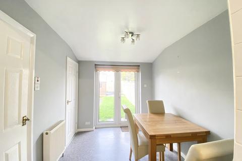 2 bedroom terraced house to rent, Nicholas Road, Dagenham, RM8