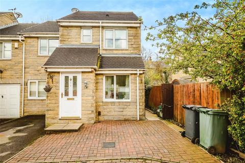 4 bedroom end of terrace house for sale, Middlemost Close, Huddersfield, West Yorkshire, HD2