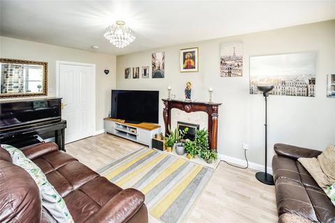 4 bedroom end of terrace house for sale, Middlemost Close, Huddersfield, West Yorkshire, HD2
