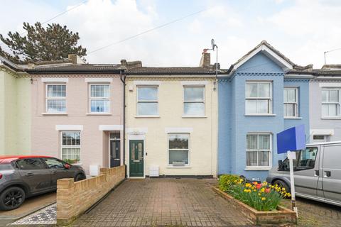 17 Martins Road, Bromley, BR2 0EE