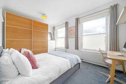 17 Martins Road, Bromley, BR2 0EE