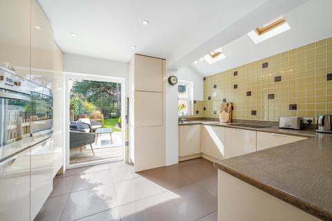 17 Martins Road, Bromley, BR2 0EE