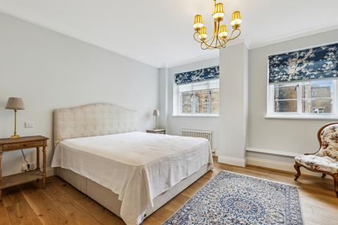 3 bedroom flat to rent, Cottesmore Court, Stanford Road, Kensington