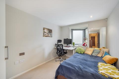 2 bedroom flat for sale, Blackthorn Avenue, Islington, London