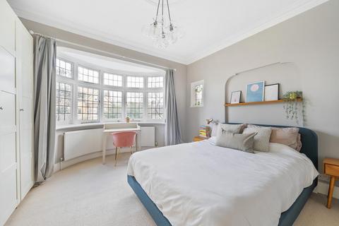 2 bedroom flat for sale, Knollys Road, Streatham