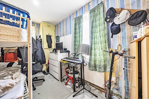 2 bedroom flat for sale, Hardham House, Brixton, London, SW2