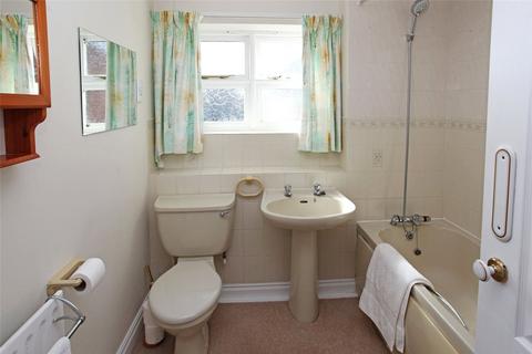 31 Glovers Way, Telford, TF5 0PF