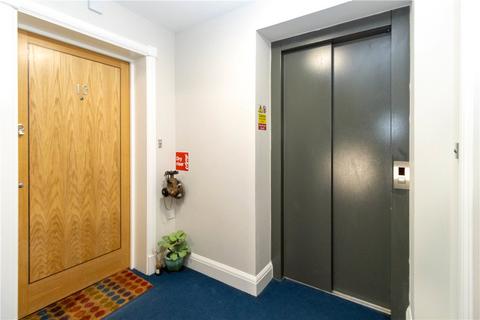 2 bedroom flat for sale, London Road, St. Albans, Hertfordshire