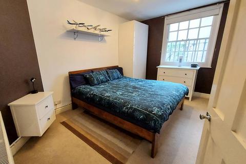 1 bedroom flat to rent, Tavistock Place, Bloomsbury, London, WC1H