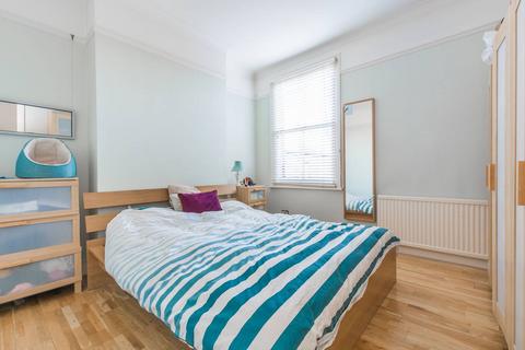 2 bedroom flat to rent, Marlborough Road, N22, Bounds Green, London, N22