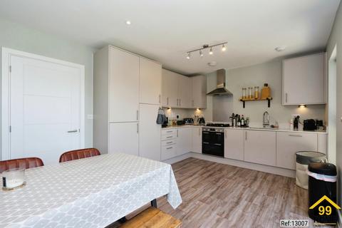 3 bedroom semi-detached house for sale, Celandine Way, East Sussex, BN9