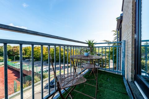 48 Davis Way, Sidcup, DA14 5JR