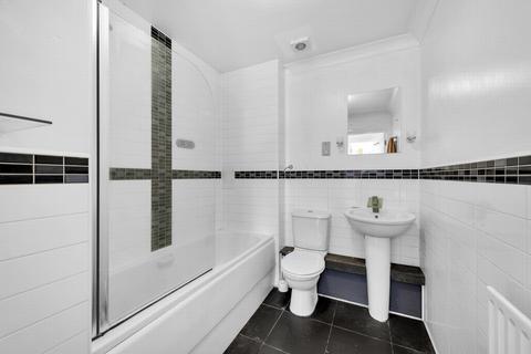 48 Davis Way, Sidcup, DA14 5JR