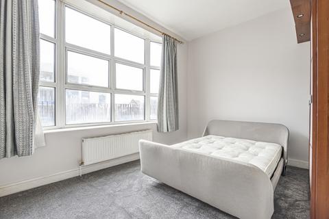 2 bedroom flat to rent, Leeland Road, London, W13