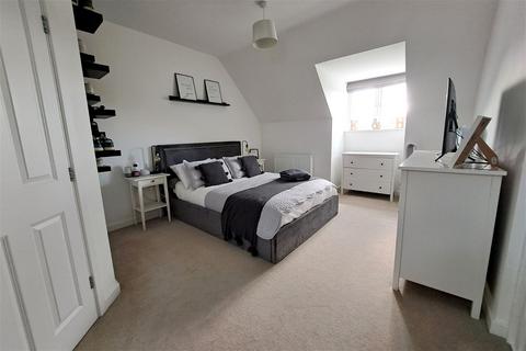 3 bedroom semi-detached house for sale, Tear Crescent, Potton SG19