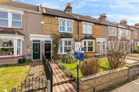 76 Singlewell Road, Gravesend, DA11 7PT