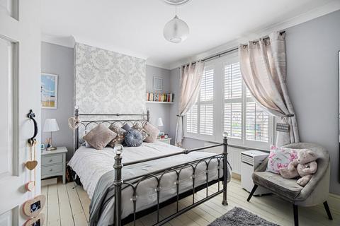 76 Singlewell Road, Gravesend, DA11 7PT