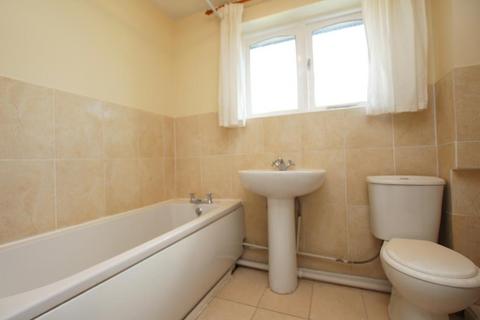 1 bedroom in a house share to rent, Troutbeck Close, Peterborough PE4