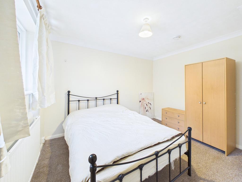 Cam01909 g0 pr0472 still008
