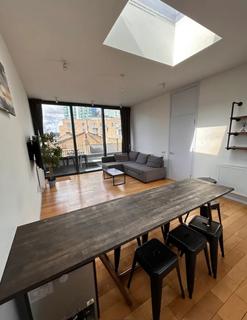 2 bedroom penthouse to rent, Brick Lane, London E1