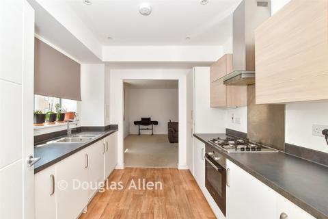 2 bedroom flat for sale, Fullerton Avenue, Dagenham, Essex