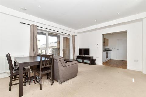 2 bedroom flat for sale, Fullerton Avenue, Dagenham, Essex