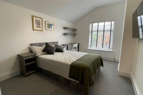 5 bedroom house to rent, Nottingham, Nottingham NG7