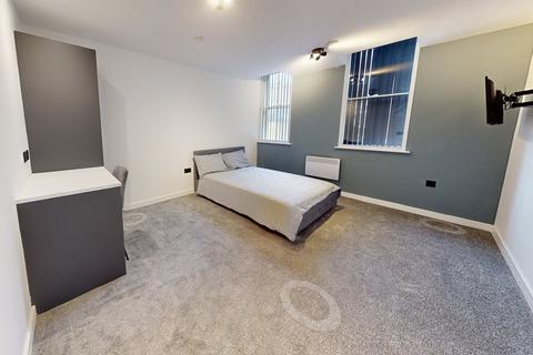 4 bedroom flat to rent, Nottingham, Nottingham NG1