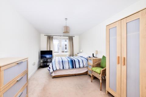 2 bedroom apartment for sale, Penn Place, Northway, Rickmansworth, Hertfordshire, WD3 1QQ