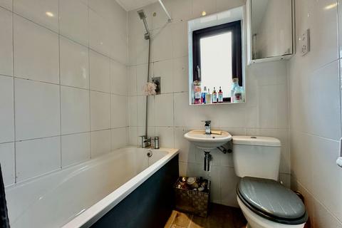 7 Admirals Croft, Hull, HU1 2DR