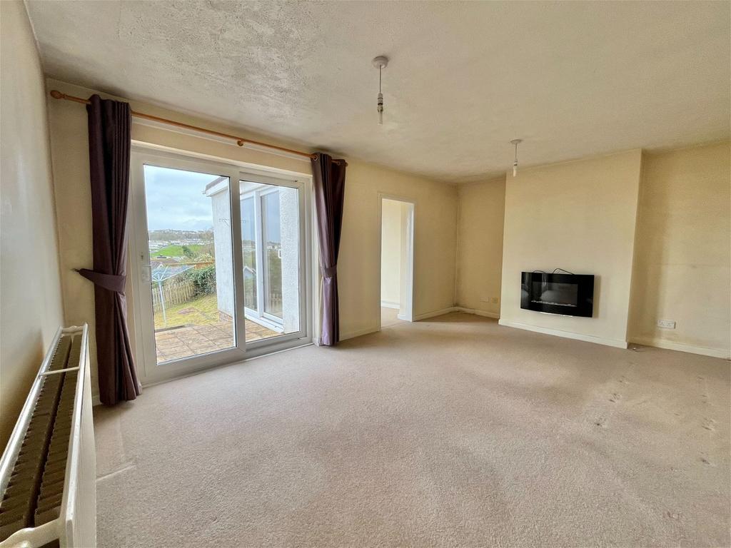 Brantwood Drive, Paignton TQ4 3 bed semidetached bungalow for sale £