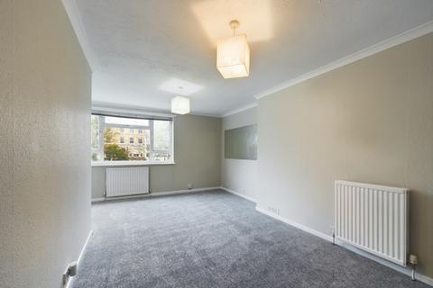 3 bedroom apartment to rent, Glencairn Court, Lansdown, Cheltenham, GL51