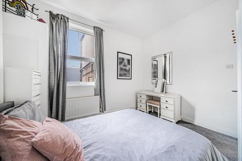 2 bedroom flat for sale, Brockley Road, Brockley
