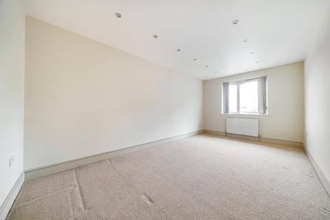 2 bedroom flat for sale, Thames Side, Kingston Upon Thames, KT1