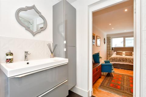 14 Elm Drive, Bognor Regis, PO22 6JE