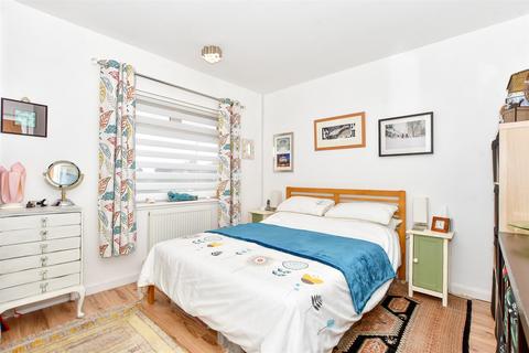 14 Elm Drive, Bognor Regis, PO22 6JE