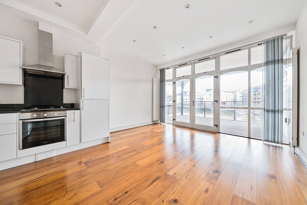 Sitting Room/Kitchen