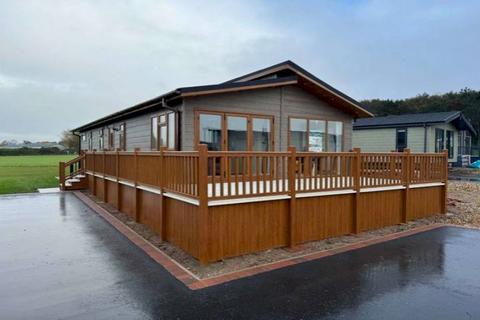 2 bedroom lodge for sale, RG130, South Beach PE36