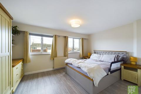 23 Corinne Close, Reading, RG2 8AA
