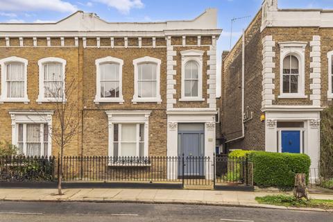 4 bedroom end of terrace house for sale - Willes Road, London