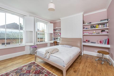 4 bedroom end of terrace house for sale, Willes Road, London