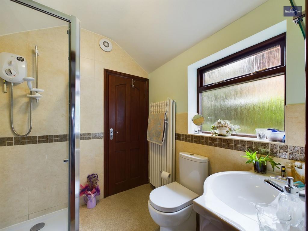 GF Bathroom
