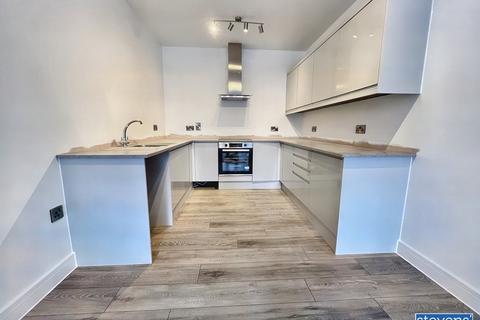 2 bedroom flat for sale, Station Road, Okehampton, Devon, EX20