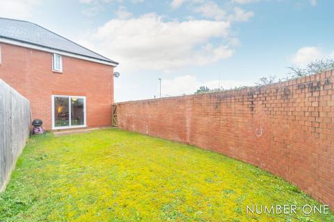 3 bedroom semi-detached house for sale, Salisbury Walk, Magor, NP26